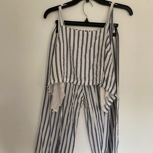 Crop top and pants set